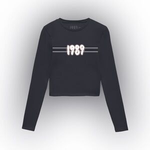 1989 Taylor Swift Cropped Long Sleeve Graphic Tee size M